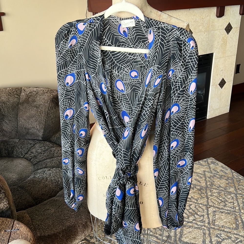 COPY - RARE Luxury Jones one of a kind wrap top (LA iconic) XS-M